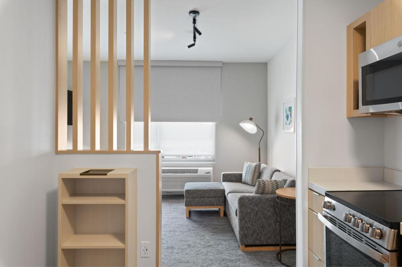 Towneplace Suites By Marriott White Hall Экстерьер фото