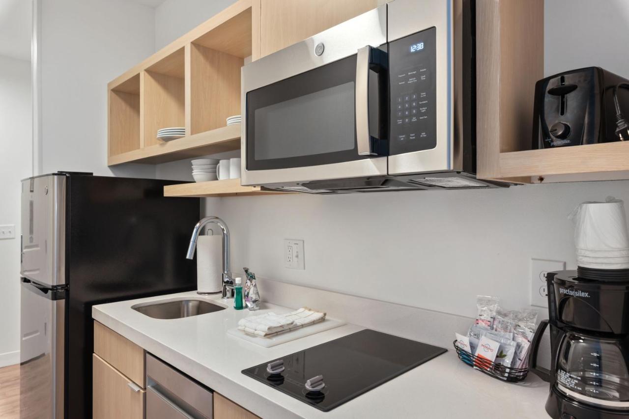 Towneplace Suites By Marriott White Hall Экстерьер фото