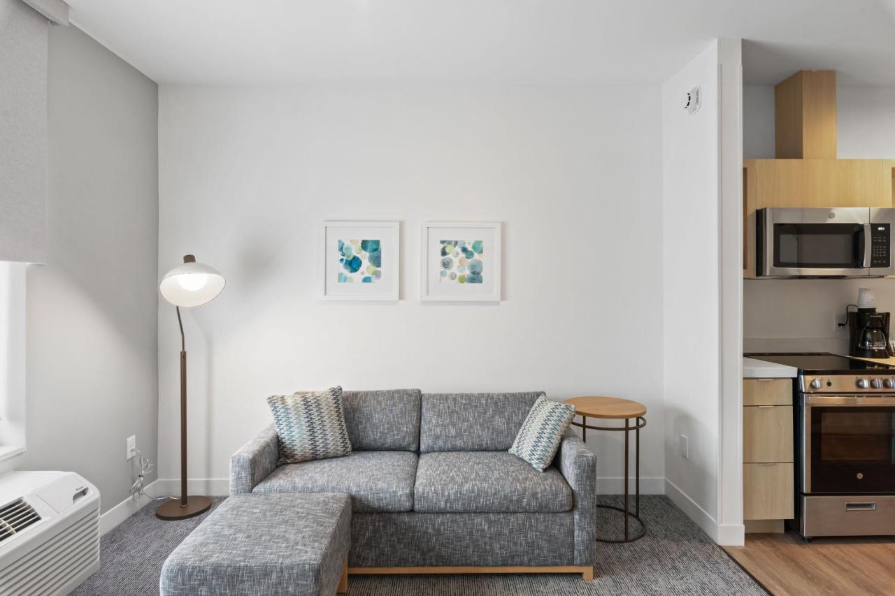 Towneplace Suites By Marriott White Hall Экстерьер фото