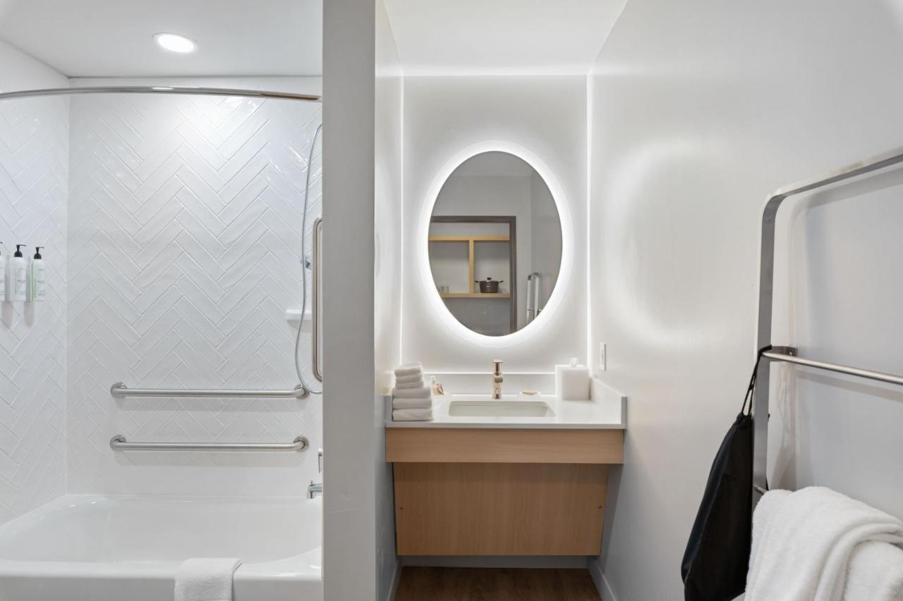 Towneplace Suites By Marriott White Hall Экстерьер фото