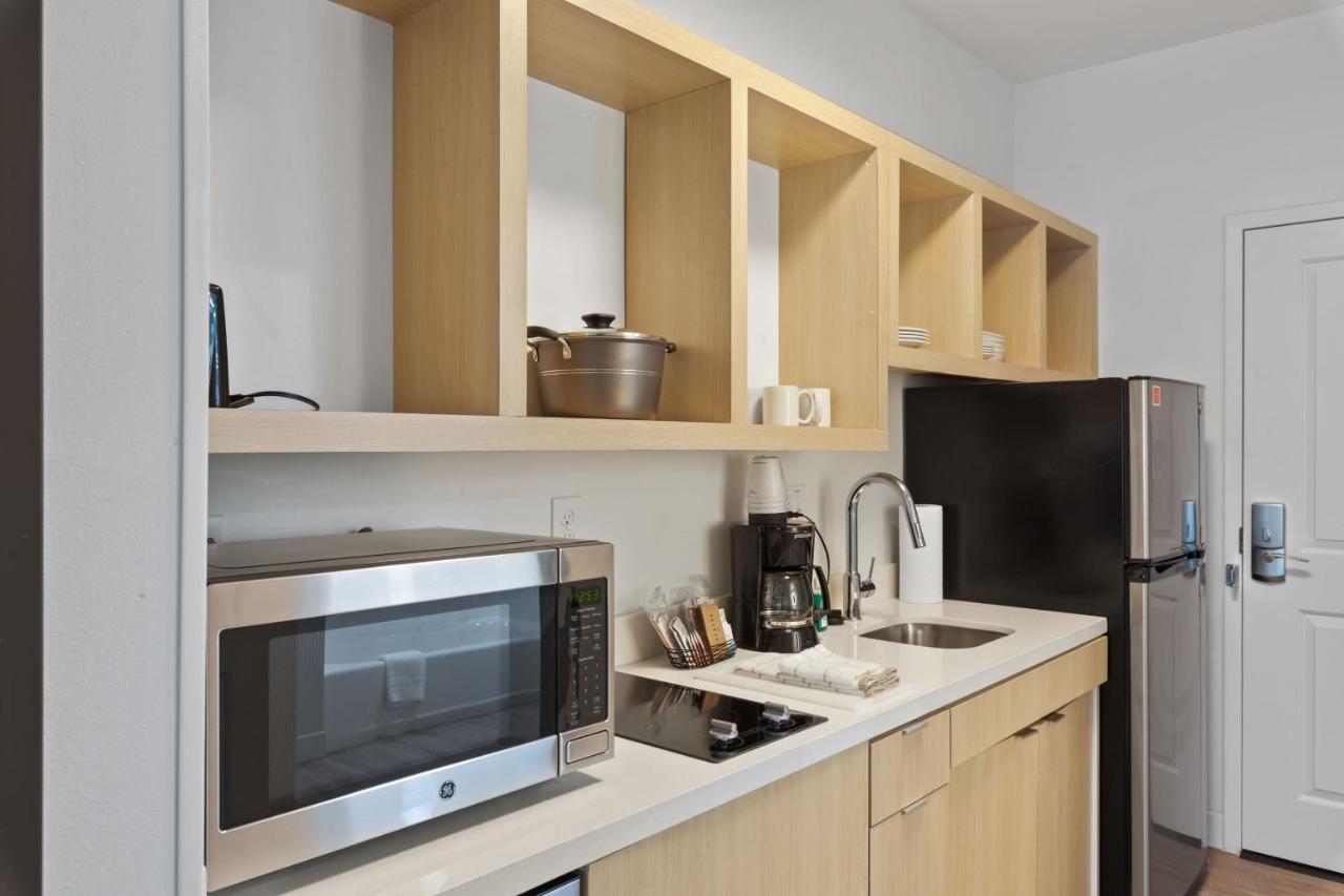 Towneplace Suites By Marriott White Hall Экстерьер фото