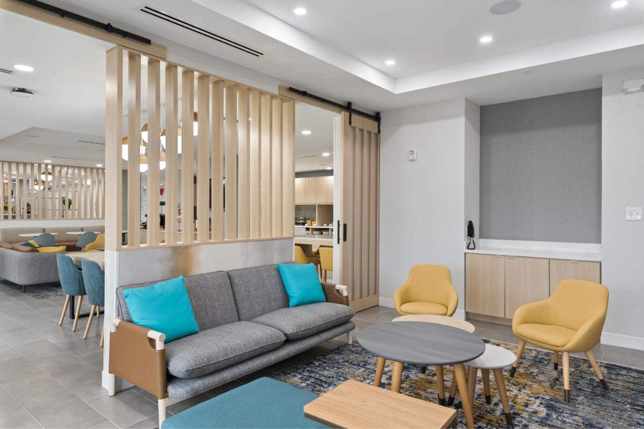 Towneplace Suites By Marriott White Hall Экстерьер фото