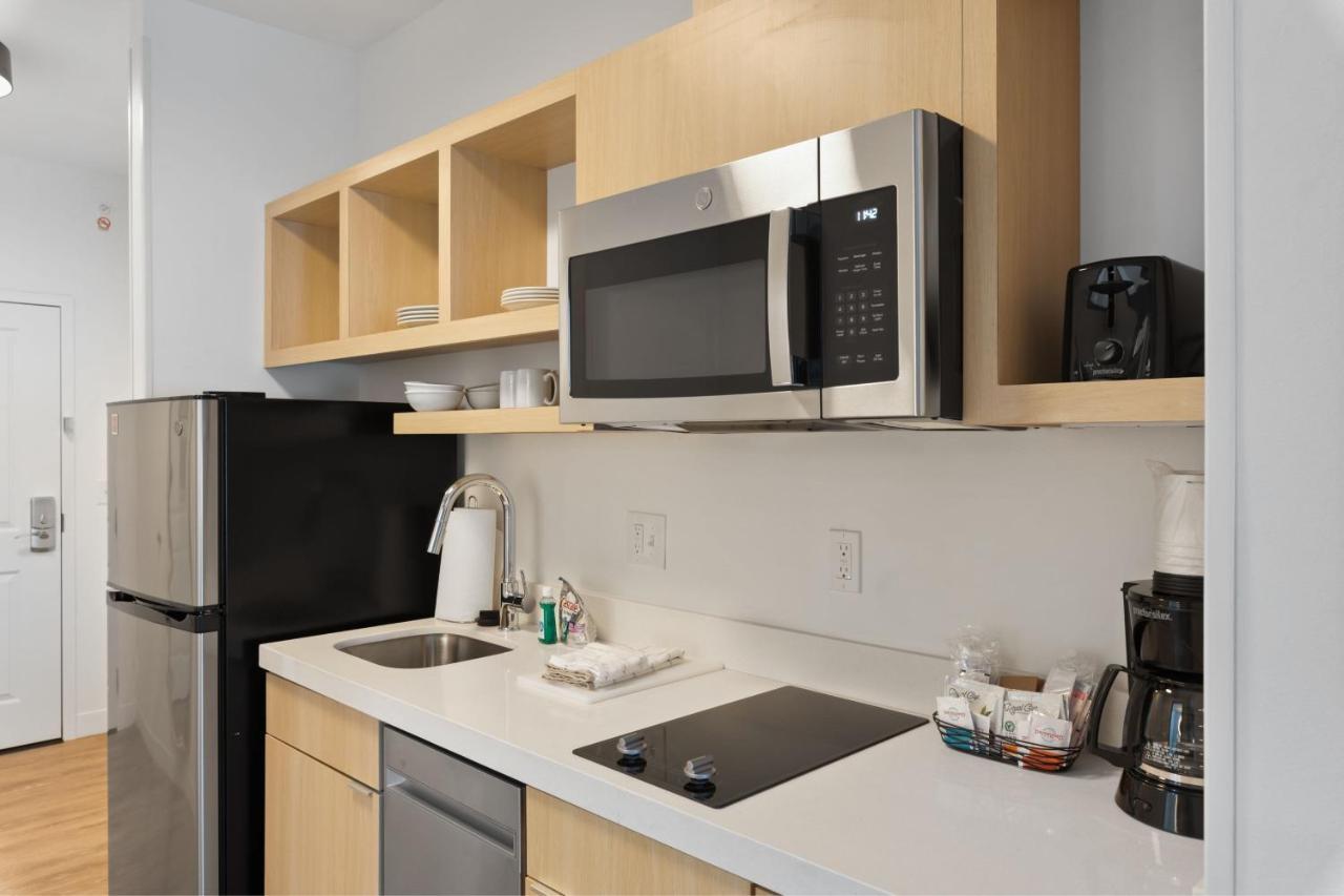 Towneplace Suites By Marriott White Hall Экстерьер фото