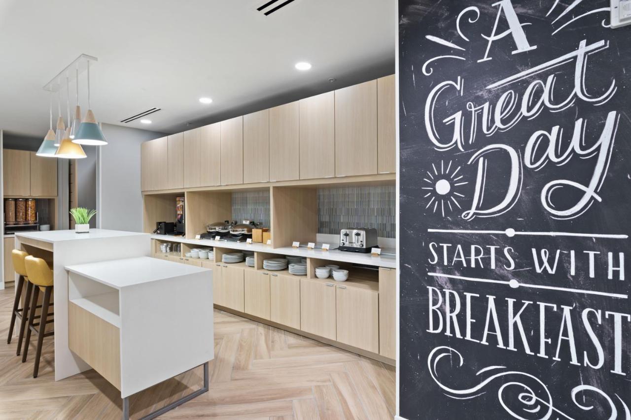 Towneplace Suites By Marriott White Hall Экстерьер фото